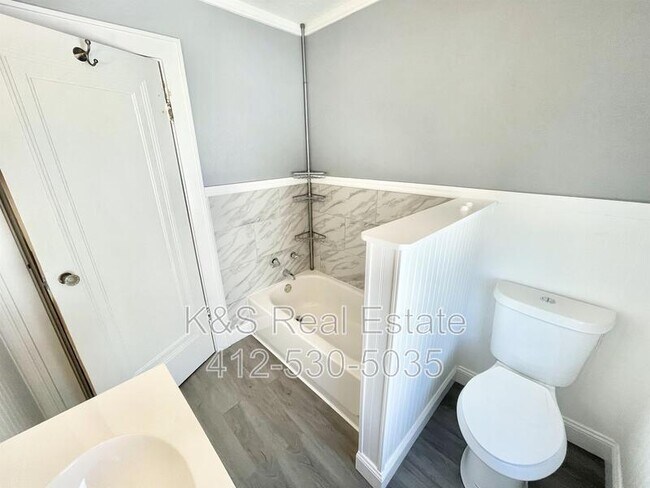 Building Photo - 2621 Milburn St