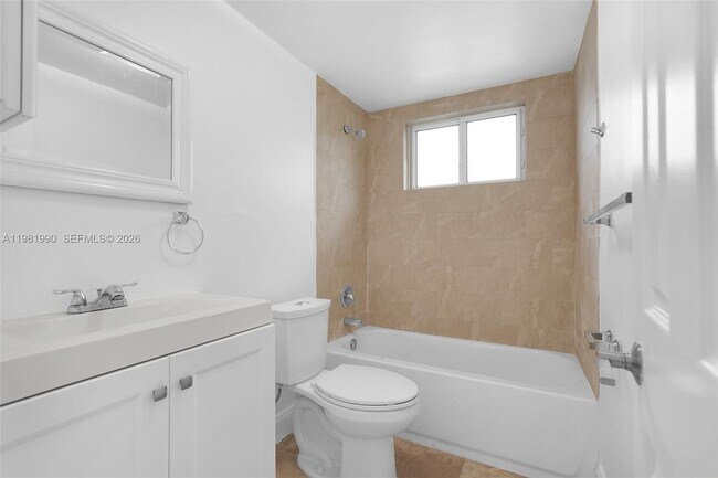 Building Photo - 12101 NE 6th Ave