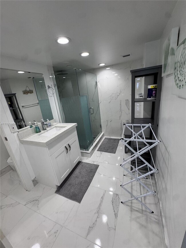 Building Photo - 1500 S Ocean Dr