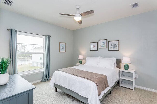 Building Photo - 14604 Salt Meadow Dr