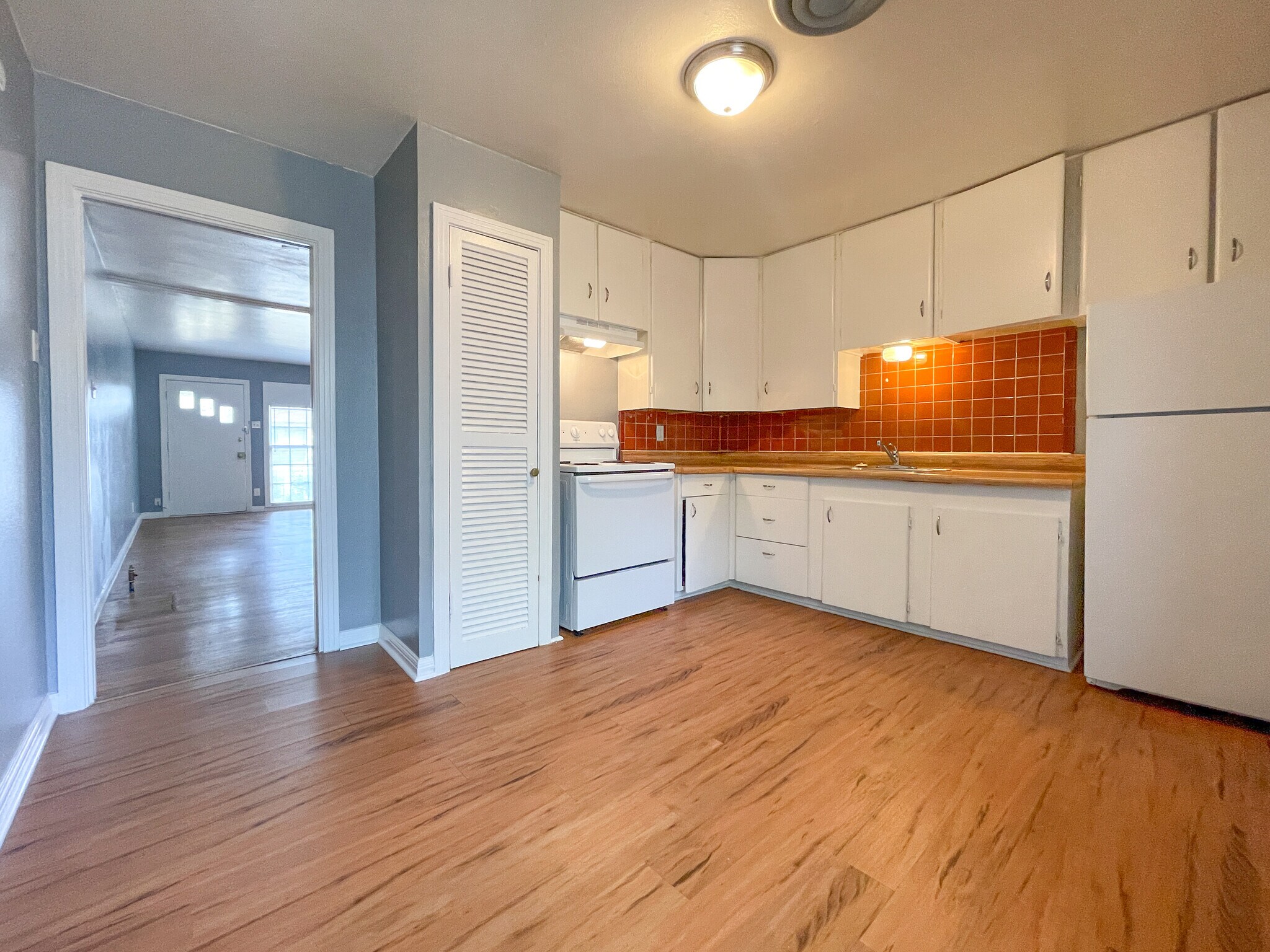 Building Photo - 3801 Parkwood St