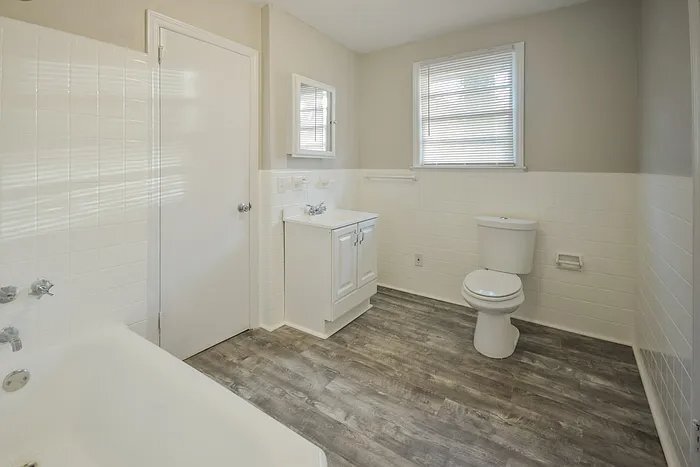 Building Photo - 1525 Atlantic Dr