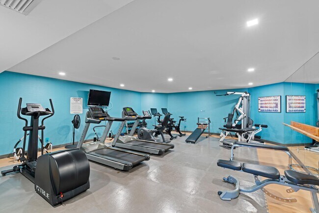 Building Photo - 3120 S Ocean Blvd