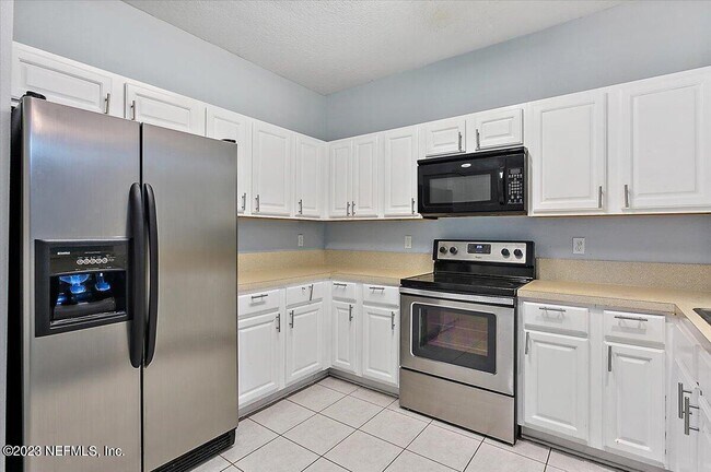 Building Photo - 3620 Kirkpatrick Cir