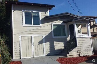 Building Photo - 1907 70th Ave