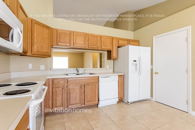 Building Photo - 1660 Taylor Brooke Dr