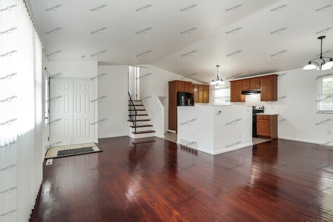 Building Photo - 1487 Thurell Rd