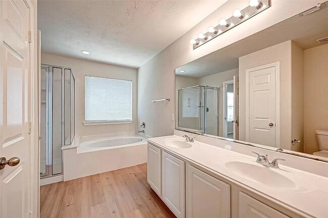 Building Photo - 25218 Boulder Bend Ln