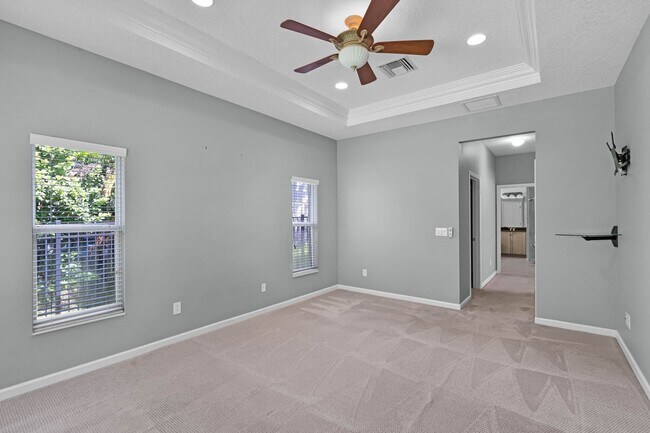 Building Photo - 4/2.5/2 Woodland Lakes Preserve Available Now