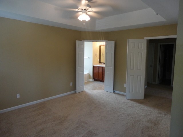 Building Photo - 104 Pearson Place