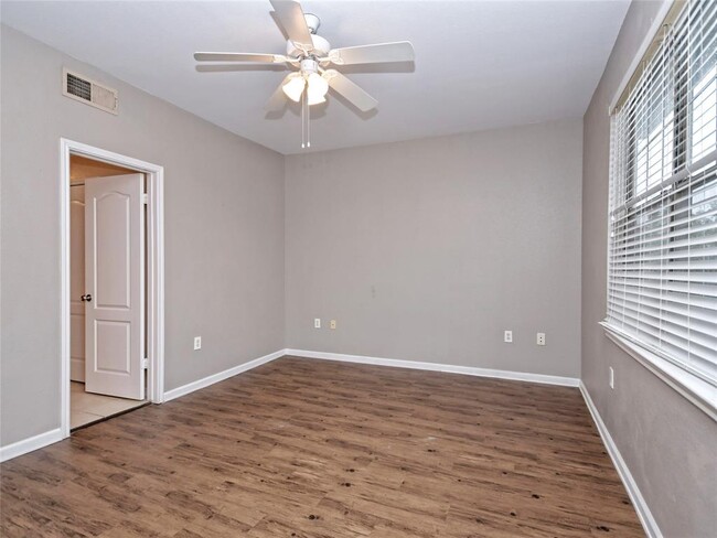 Building Photo - 11203 Ranch Rd 2222