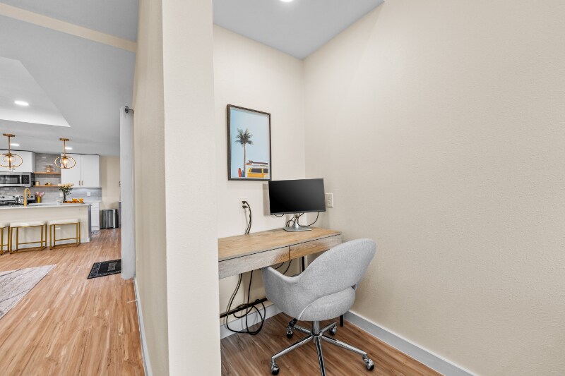 Building Photo - 16417 Lauder Ln