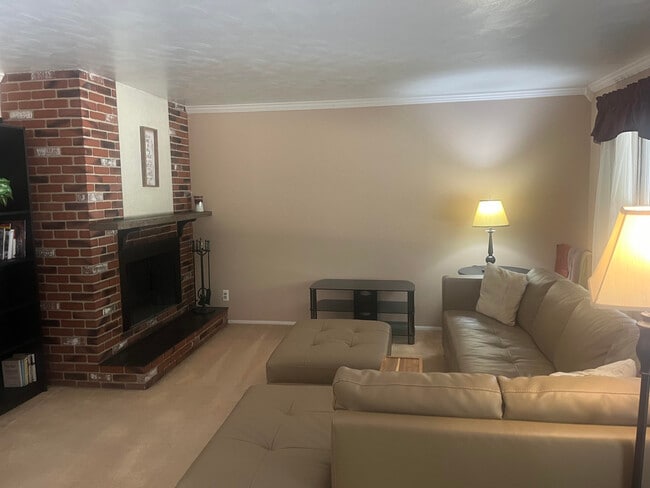 Building Photo - 26553 May St