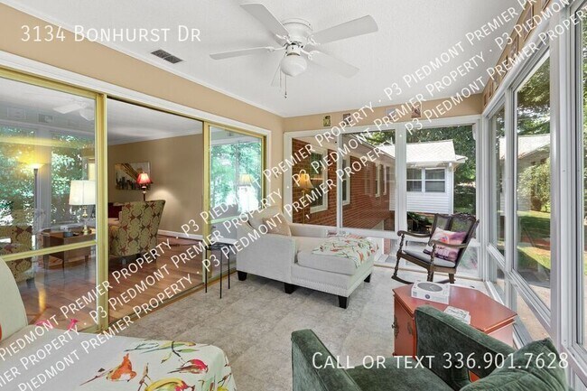 Building Photo - 3134 Bonhurst Dr