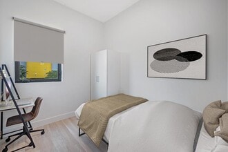 Building Photo - 626 NW 11th Ave