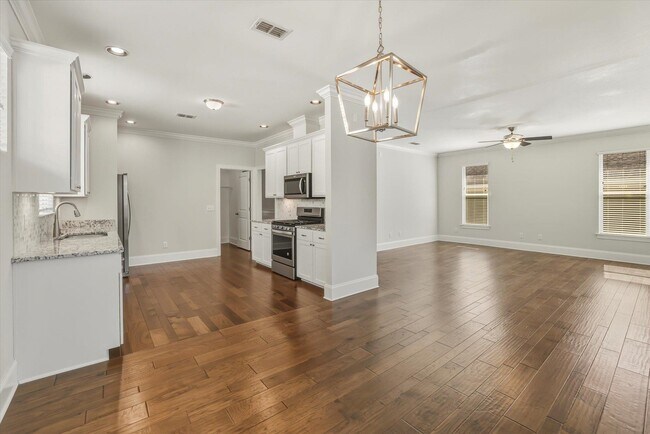 Building Photo - 1743 Brush Hill Rd