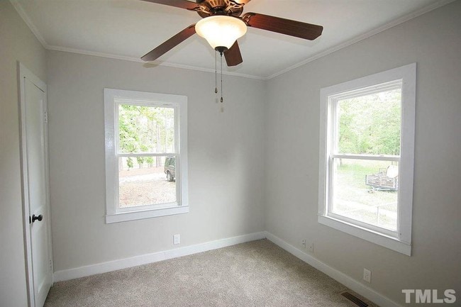 Building Photo - 925 Jones Dairy Rd