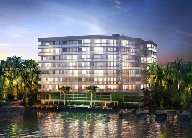 Building Photo - 9821 E Bay Harbor Dr