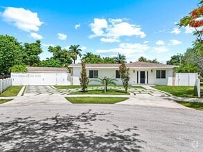 Building Photo - 19715 SW 99th Pl