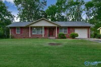 Building Photo - 2320 Rodgers Dr NE