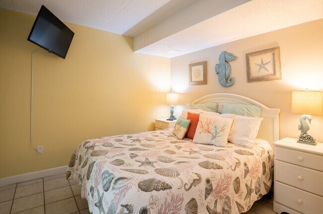 Building Photo - TIME TO SECURE A PROPERTY FOR THE FALL OF '26-SPRING OF '27