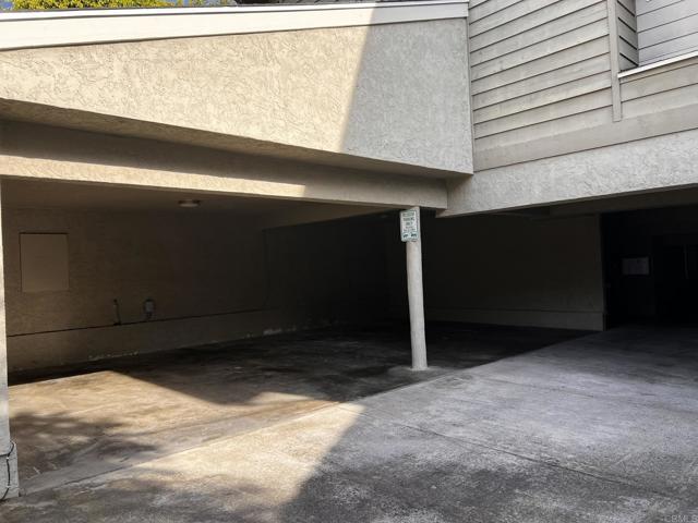 Building Photo - 4587 Cove Dr