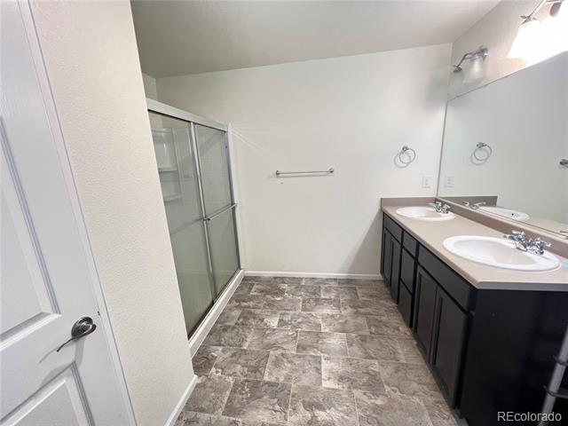 Building Photo - 6040 N Gibralter Ct