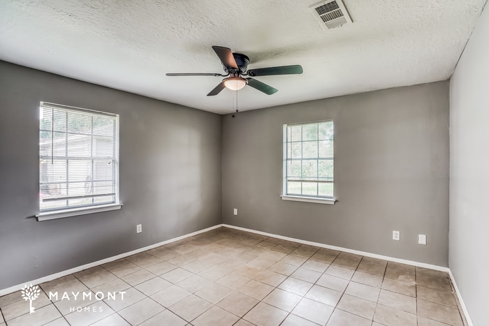 Building Photo - 16823 S Lighthouse Dr