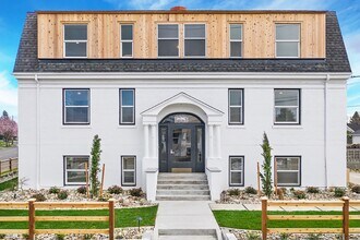 Building Photo - Maple Apartments
