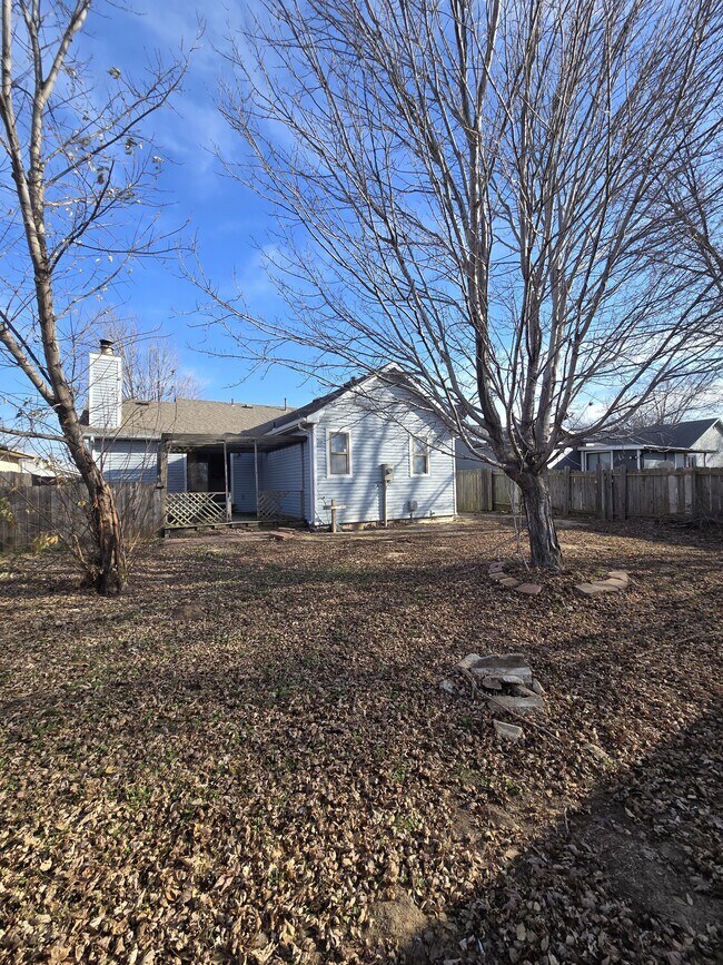 Building Photo - 5223 S Mosley St