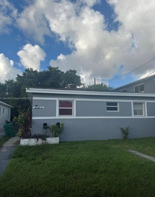 Primary Photo - 1182 NW 65th St