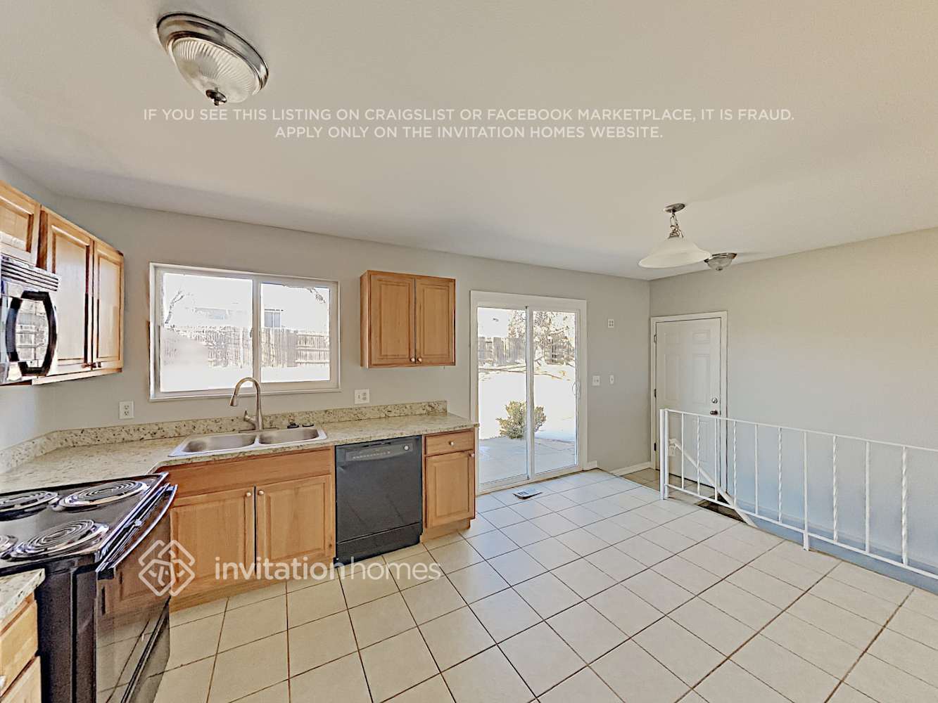 Building Photo - 1621 S Rifle St