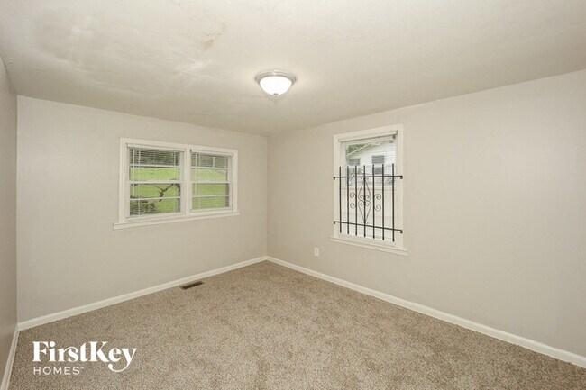 Building Photo - 4705 Bailey St SW