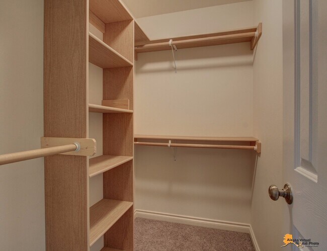 Building Photo - Exquisite Powder Ridge Home!