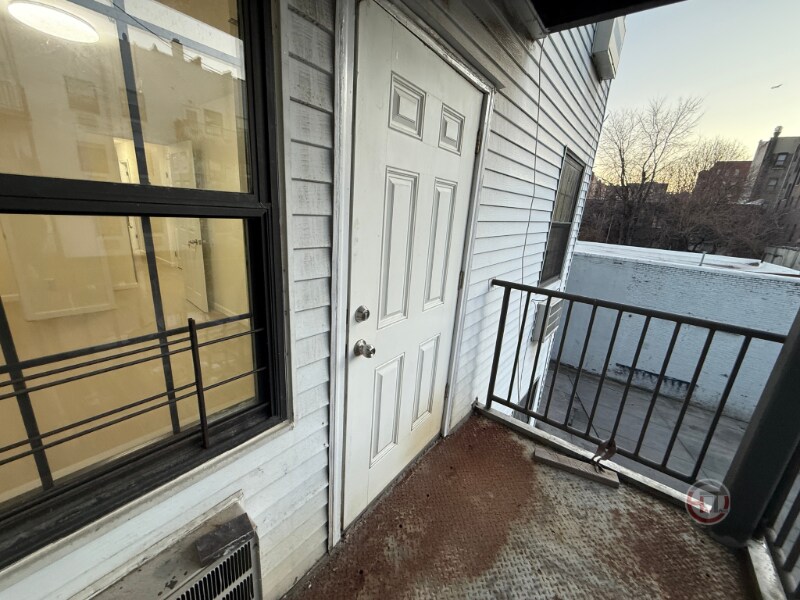 Building Photo - 1985 Southern Blvd