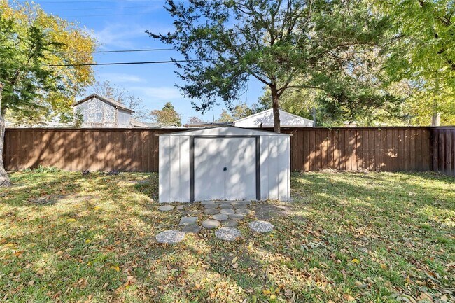 Building Photo - 10506 Sandra Lynn Dr