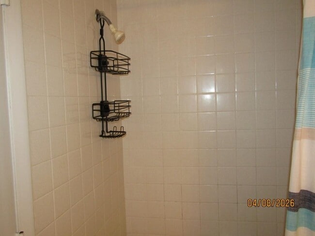 Building Photo - 2204 Perrin Dr