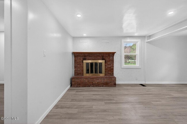 Building Photo - 1809 Ridge Rd