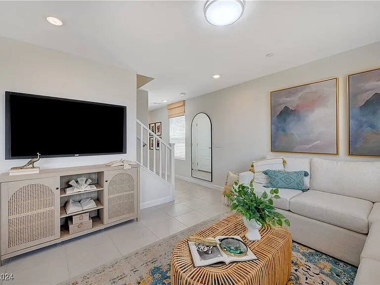 Building Photo - 909 Cadence Vw Wy