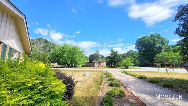 Building Photo - 5404 Olive Rd
