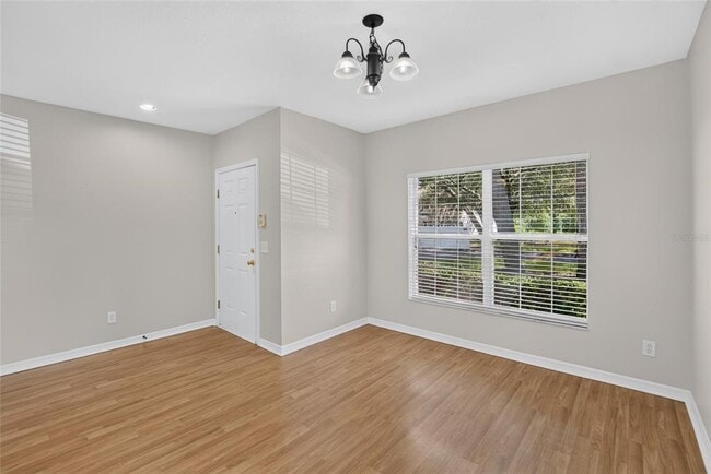 Building Photo - 15768 Fishhawk Falls Dr