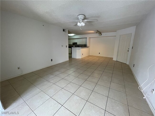 Building Photo - 8265 Ibis Club Dr