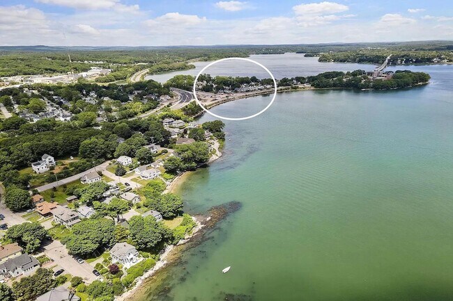 Building Photo - 220 Veranda St