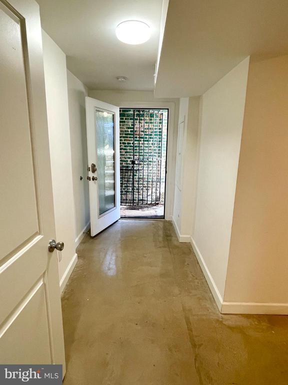 Building Photo - 451 M St NW