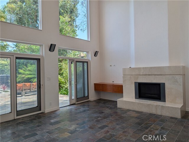 Building Photo - 1451 3rd St