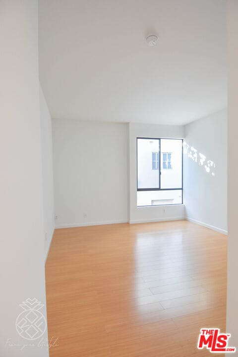 Building Photo - 1727-1727 Glendon Ave