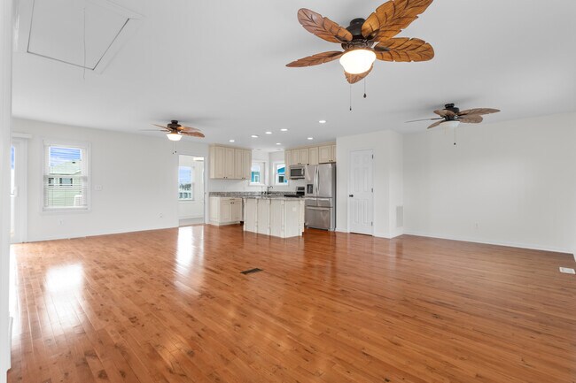 Building Photo - 925 General Whiting Blvd