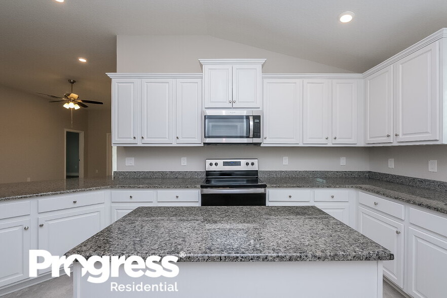 Building Photo - 14445 Potterton Cir