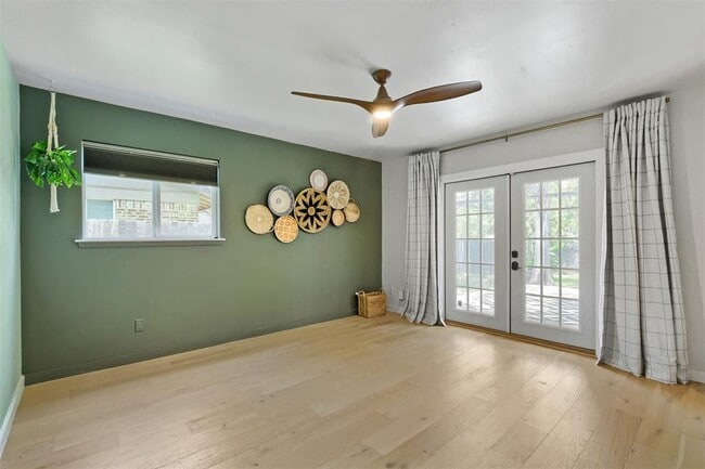 Building Photo - 1602 Thornridge Rd