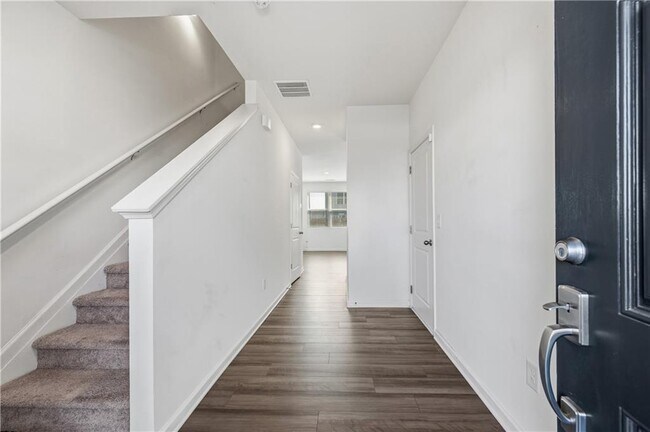 Building Photo - 206 Fenchurch Wy